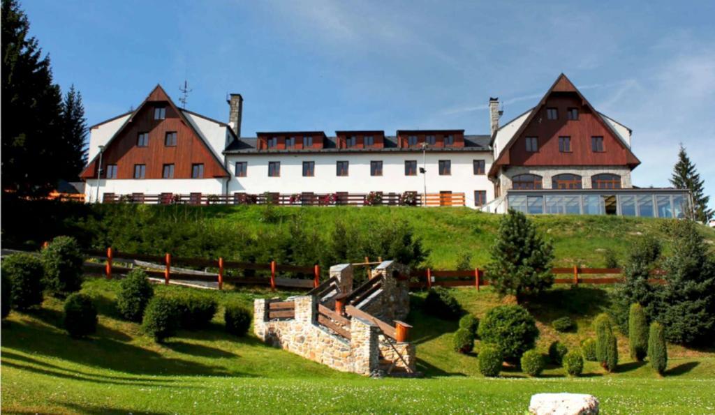 Horsky Hotel Koprivna Malá Morávka Buitenkant foto